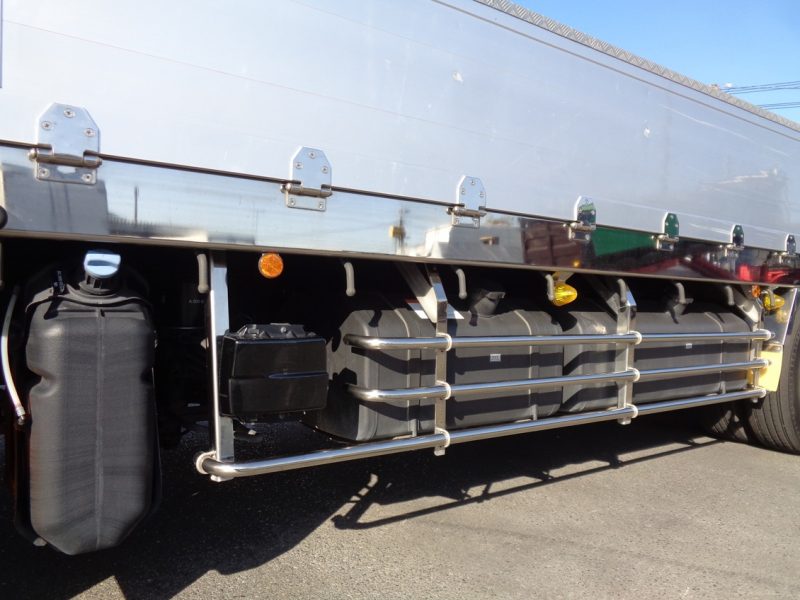 三菱 大型トラック アルミ平エアサス(アイバワークス)ステンレスボデー 画像