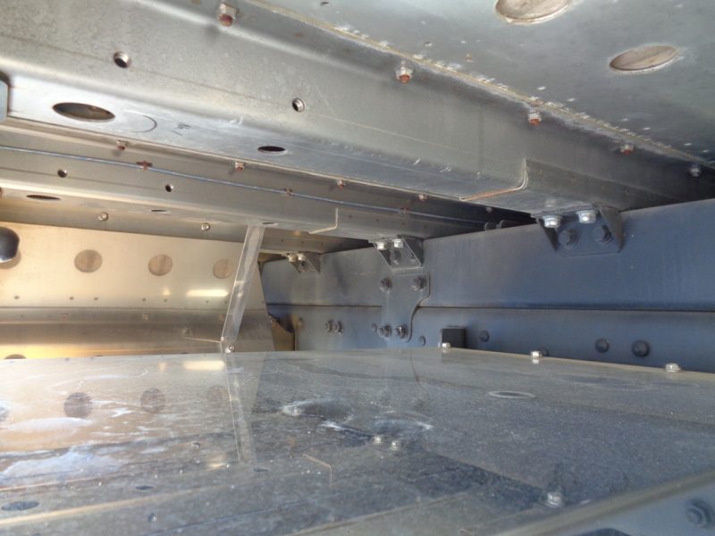 三菱 大型トラック アルミ平エアサス(アイバワークス)ステンレスボデー 画像