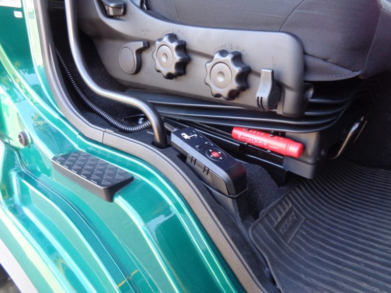 三菱 大型トラック アルミ平エアサス(アイバワークス)ステンレスボデー 画像