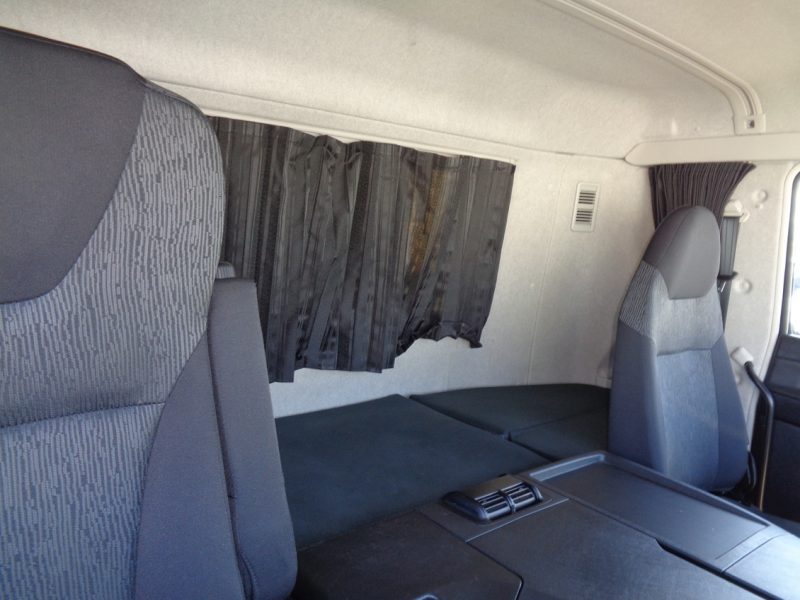 三菱 大型トラック アルミ平エアサス(アイバワークス)ステンレスボデー 画像