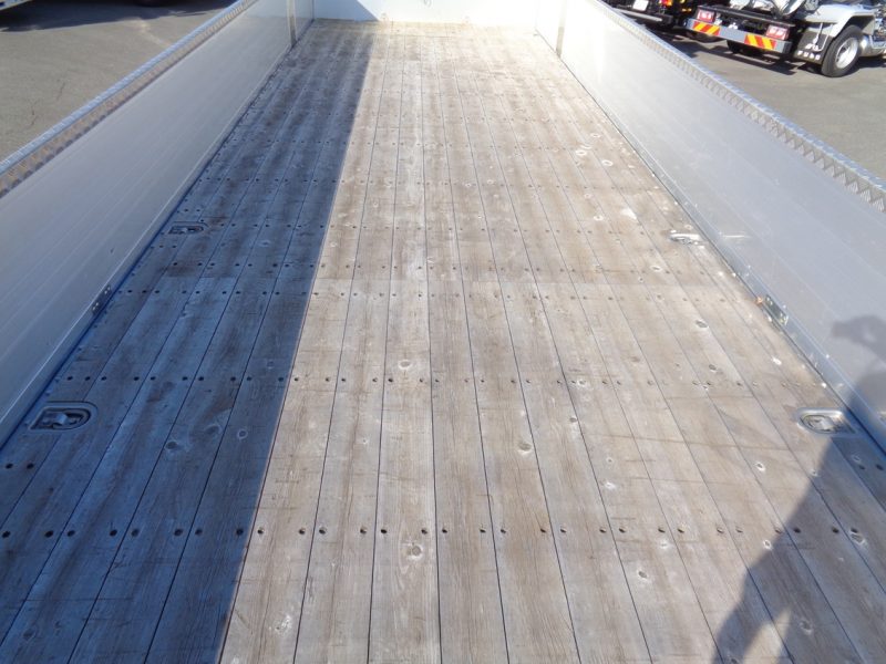 三菱 大型トラック アルミ平エアサス(アイバワークス)ステンレスボデー 画像