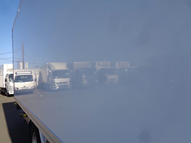 いすゞ 中型トラック 冷凍車PG付 画像