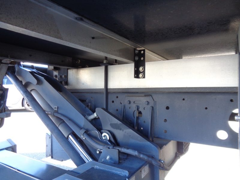 いすゞ 中型トラック 冷凍車PG付 画像