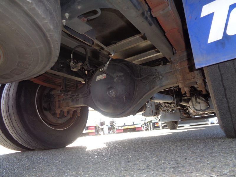 いすゞ 中型トラック 冷凍車PG付 画像