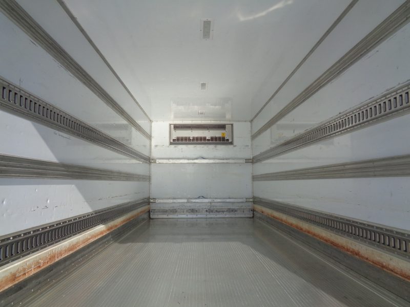 いすゞ 中型トラック 冷凍車PG付 画像