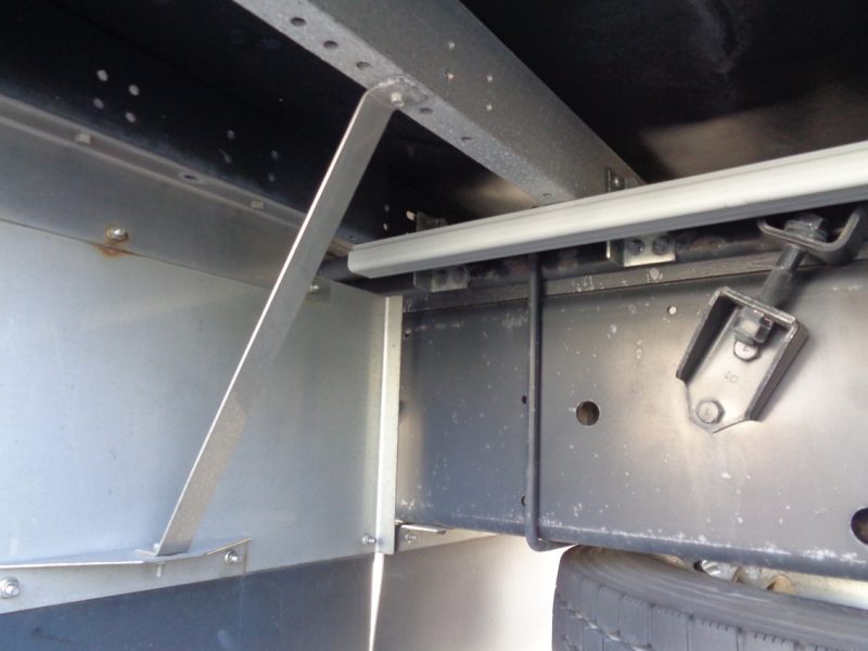 いすゞ 大型トラック ウィングエアサスハイルーフ(デフロック付)床鉄板 画像