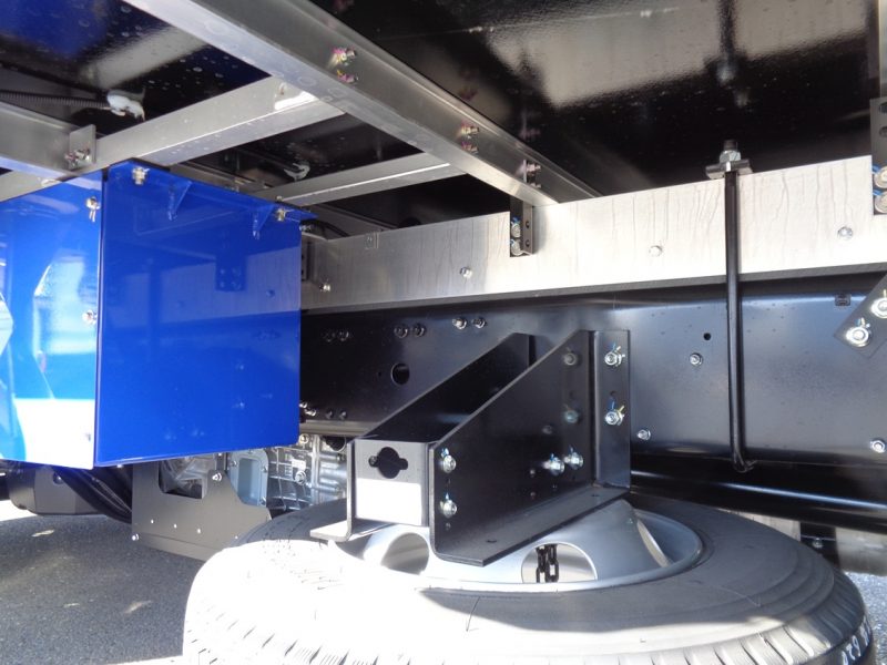 三菱 中型トラック 冷凍車ワイドエアサス格納PG付 画像