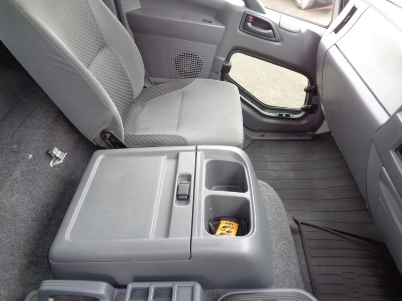 いすゞ 中型トラック 冷凍車PG付 画像