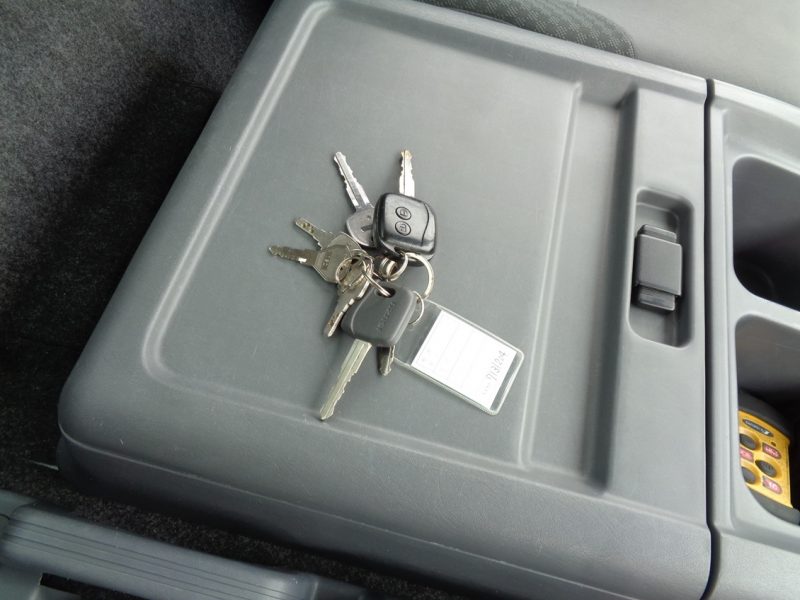 いすゞ 中型トラック 冷凍車PG付 画像