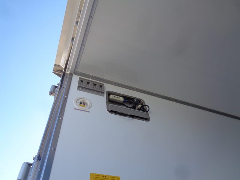 日野 中型トラック 冷凍車ワイドエアサス格納PG付(ジョロダ) 画像