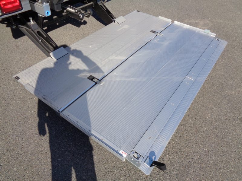 日野 中型トラック 冷凍車ワイドエアサス格納PG付(ジョロダ) 画像