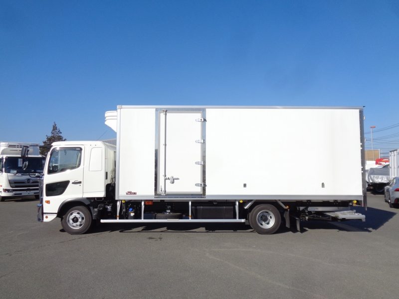 日野 中型トラック 冷凍車ワイドエアサス格納PG付 画像