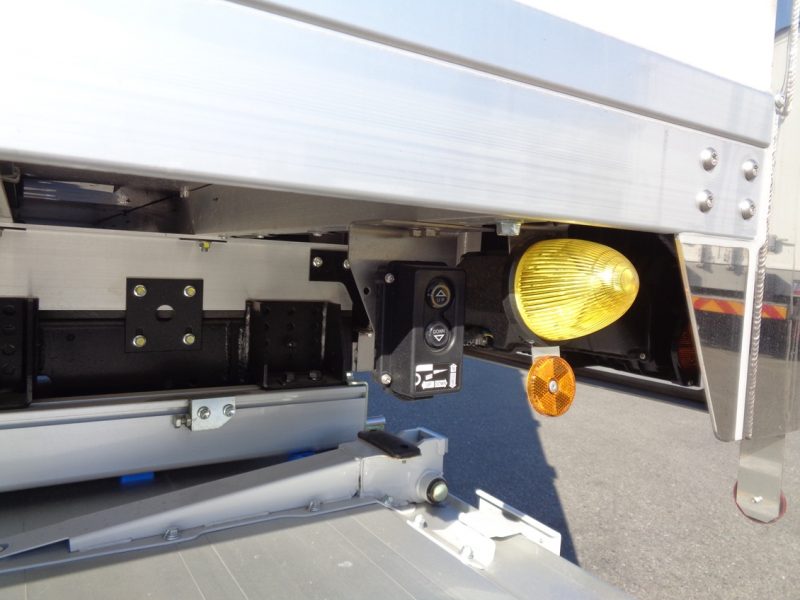 日野 中型トラック 冷凍車ワイドエアサス格納PG付 画像