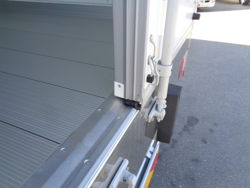 日野 中型トラック 冷凍車ワイドエアサス格納PG付 画像