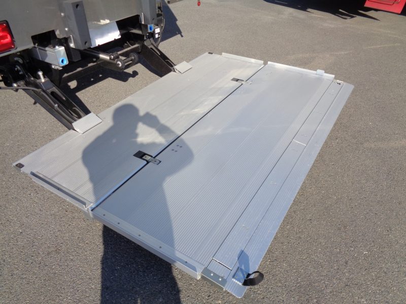 日野 中型トラック 冷凍車ワイドエアサス格納PG付 画像