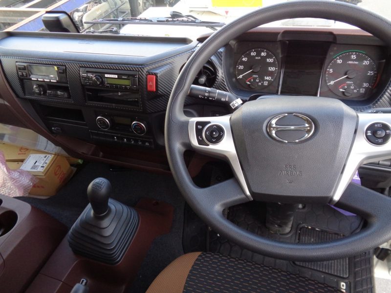 日野 中型トラック 冷凍車ワイドエアサス格納PG付 画像