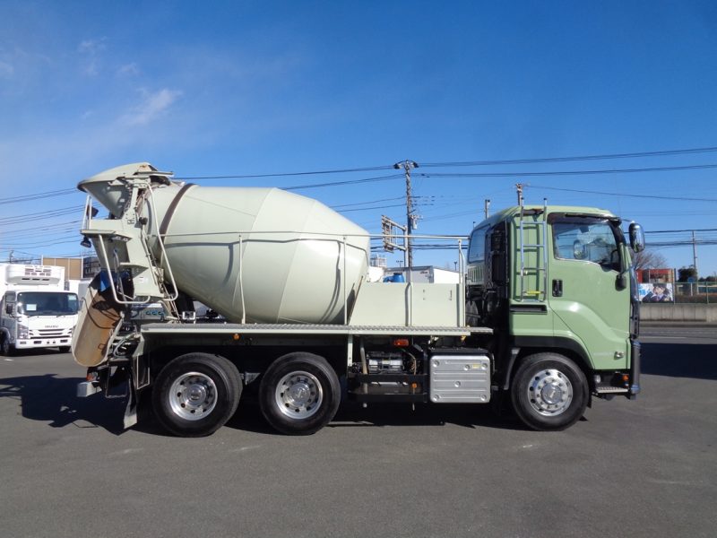 いすゞ 大型トラック ミキサー4.2m3 画像