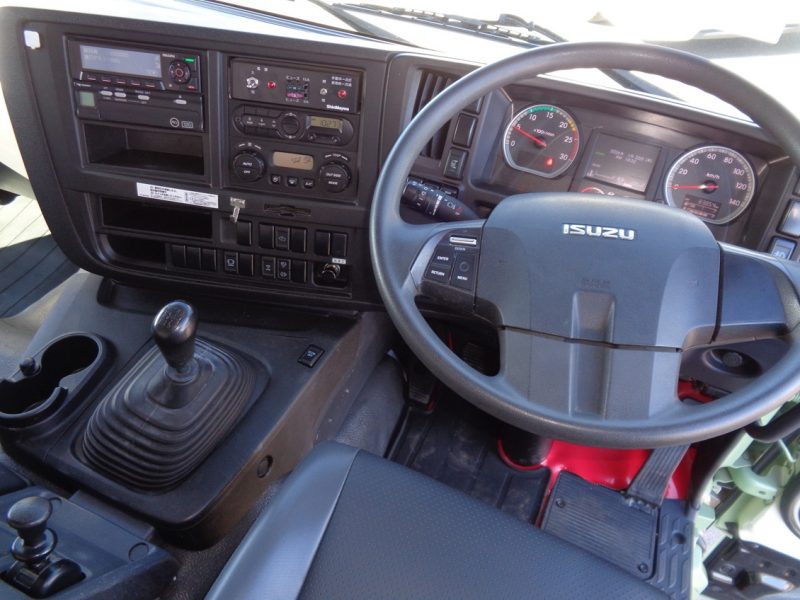 いすゞ 大型トラック ミキサー4.2m3 画像