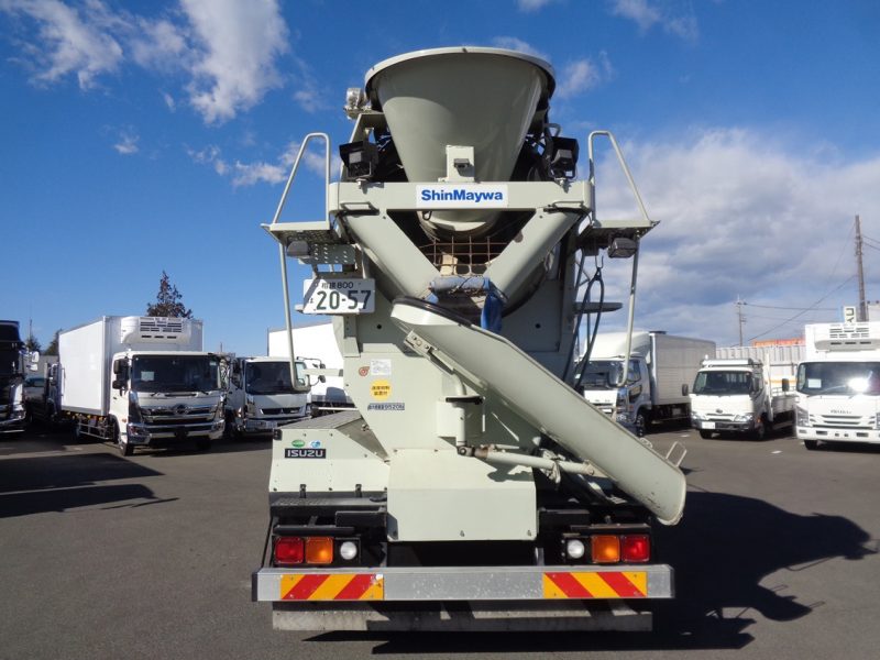 いすゞ 大型トラック ミキサー4.2m3 画像