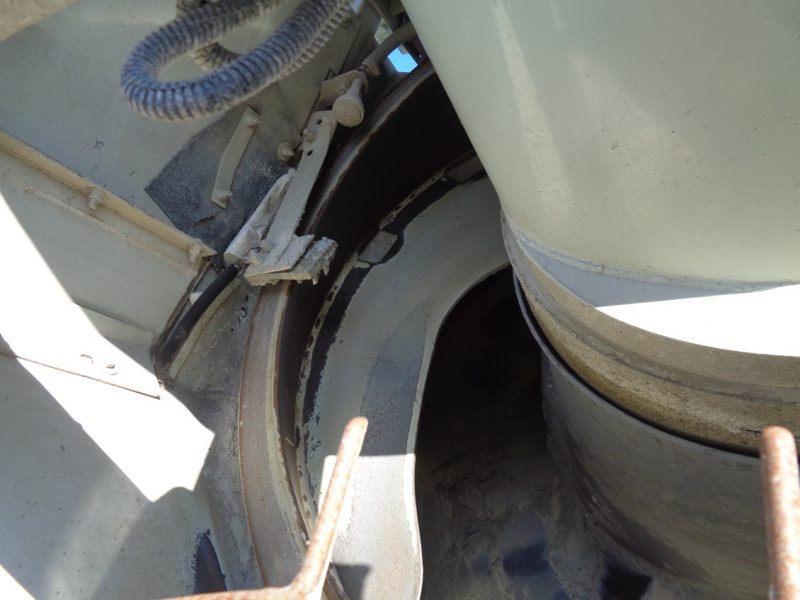 いすゞ 大型トラック ミキサー4.2m3 画像