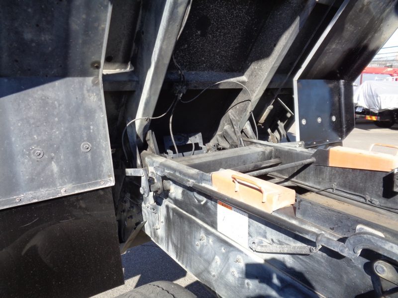 いすゞ 大型トラック ダンプ土砂5.1m 画像