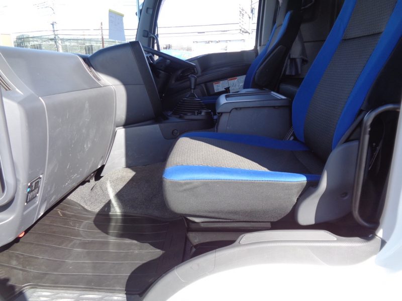 いすゞ 大型トラック ダンプ土砂5.1m 画像