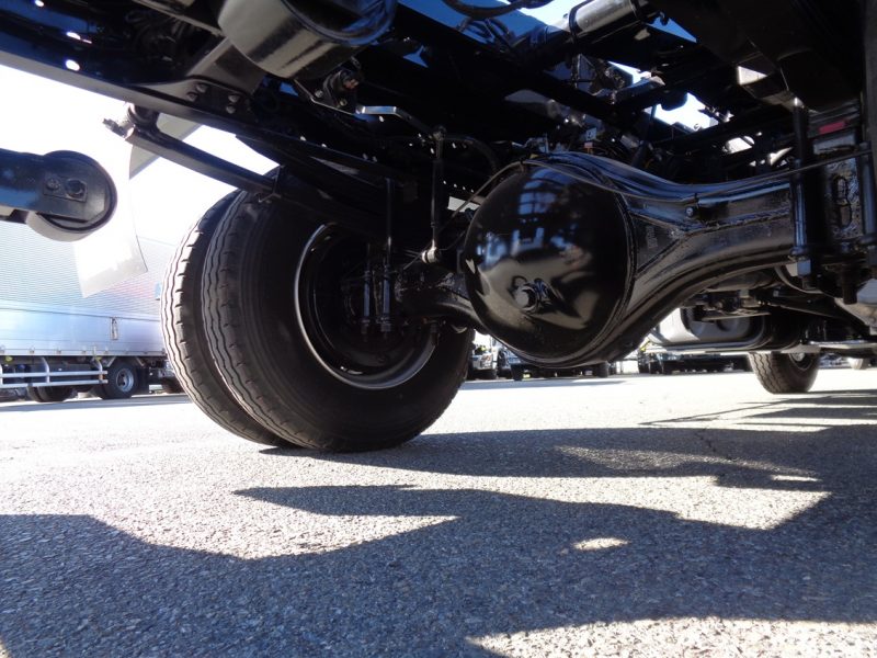 三菱 中型トラック アームロール(スーパーパッケージ) 画像