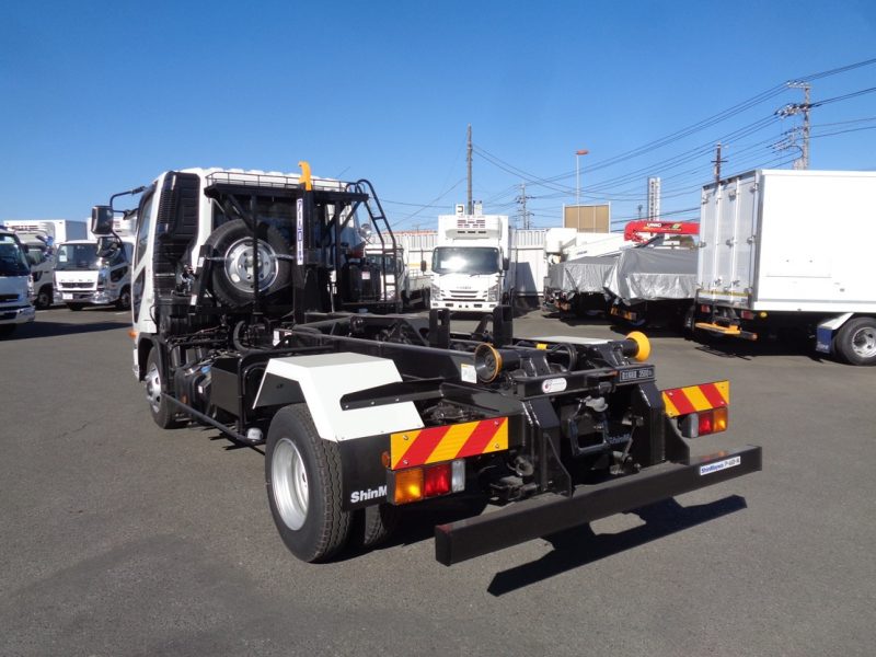 三菱 中型トラック アームロール(スーパーパッケージ) 画像