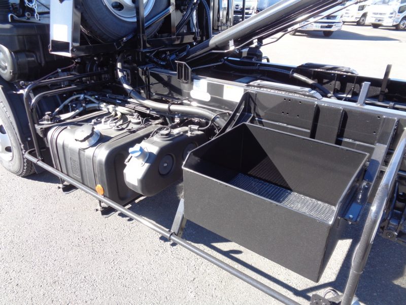 三菱 中型トラック アームロール(スーパーパッケージ) 画像