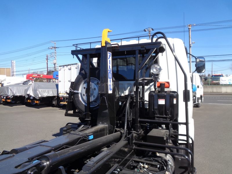 三菱 中型トラック アームロール(スーパーパッケージ) 画像