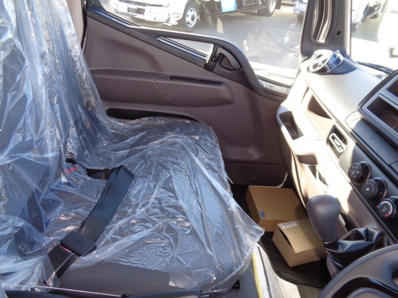 三菱 小型トラック 塵芥車(プレス式)5.3m3 画像