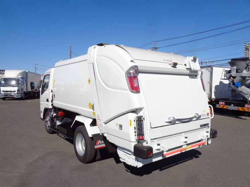 三菱 小型トラック 塵芥車(プレス式)5.3m3 画像