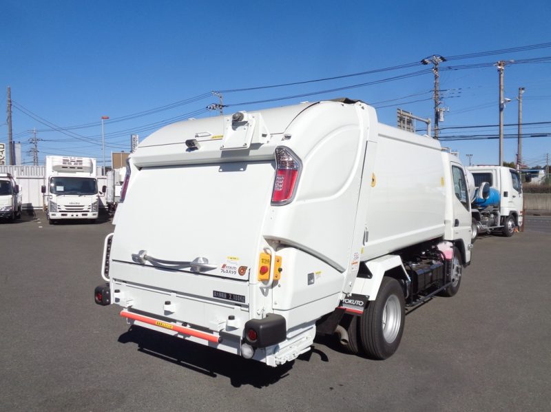 三菱 小型トラック 塵芥車(プレス式)5.3m3 画像