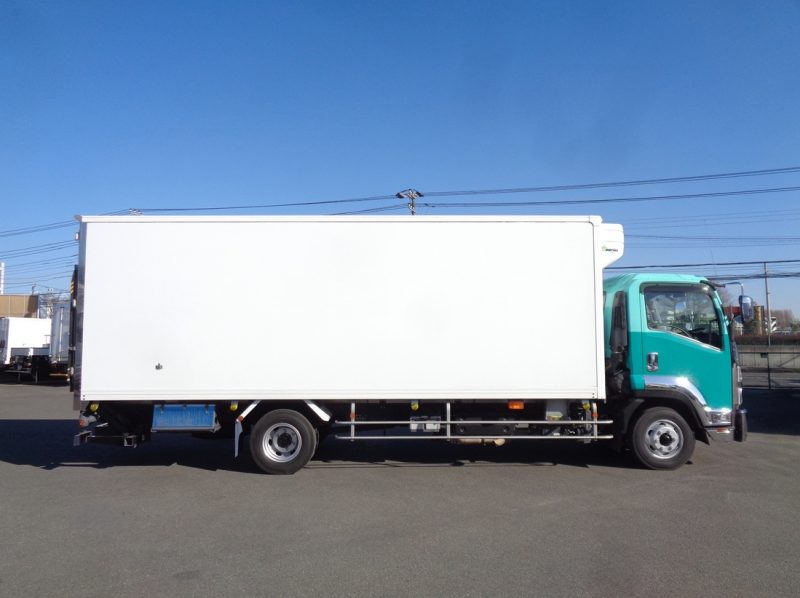 いすゞ 中型トラック 冷凍車PG付 画像