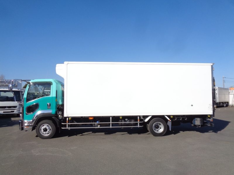 いすゞ 中型トラック 冷凍車PG付 画像