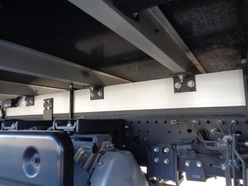 いすゞ 中型トラック 冷凍車PG付 画像