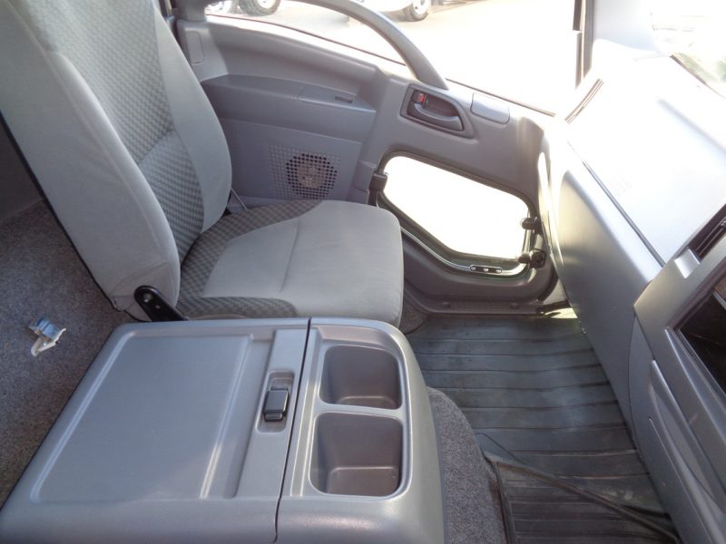 いすゞ 中型トラック 冷凍車PG付 画像