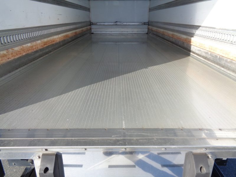 いすゞ 中型トラック 冷凍車PG付 画像