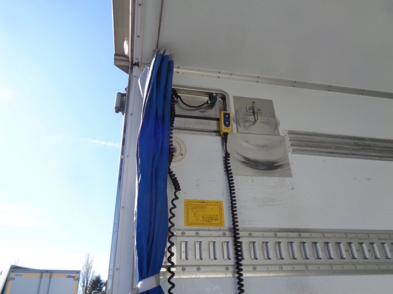 いすゞ 中型トラック 冷凍車PG付 画像