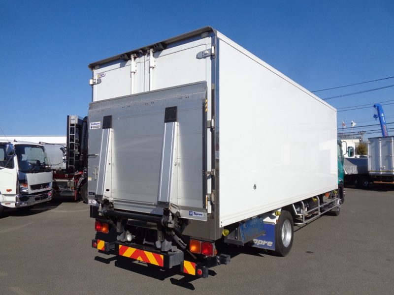 いすゞ 中型トラック 冷凍車PG付 画像