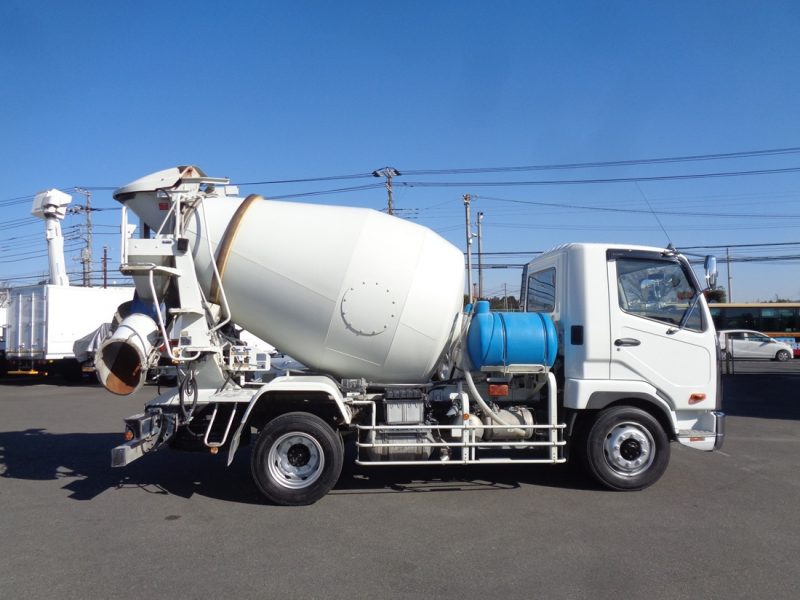 三菱 大型トラック 増tミキサー3.2m3カヤバ 画像