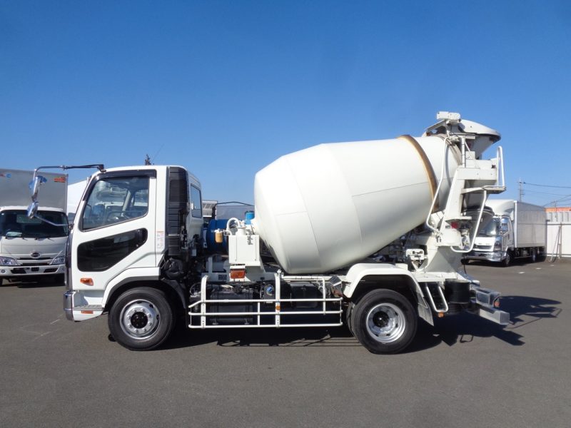 三菱 大型トラック 増tミキサー3.2m3カヤバ 画像