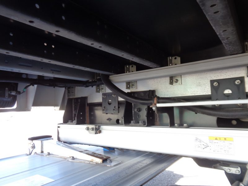 いすゞ 中型トラック ウィングワイド格納PG付(スムーサー)床鉄板 画像