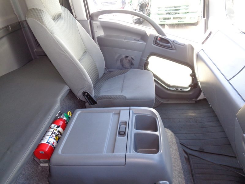 いすゞ 中型トラック ウィングワイド格納PG付(スムーサー)床鉄板 画像