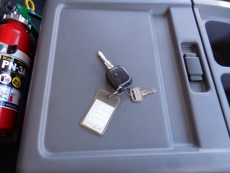 いすゞ 中型トラック ウィングワイド格納PG付(スムーサー)床鉄板 画像