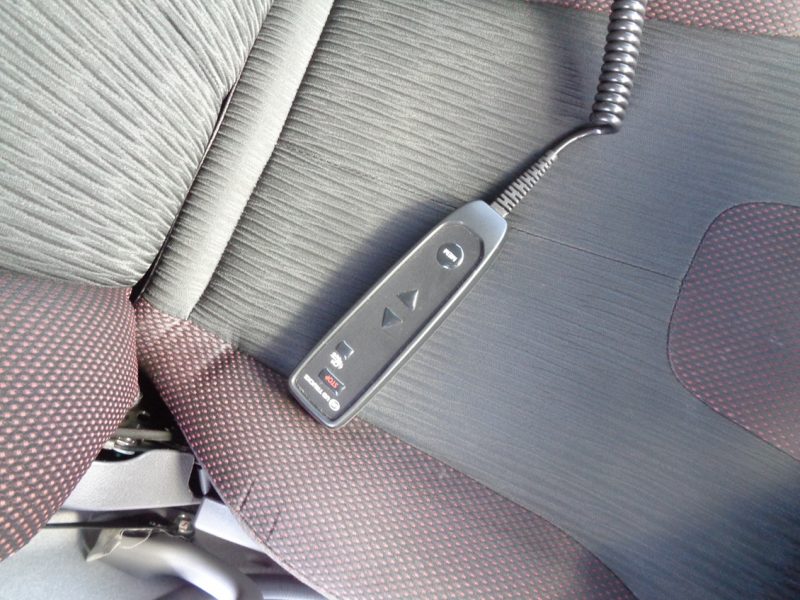 日産UD 大型トラック トラクタエアサスハイルーフ11.6ｔ 画像