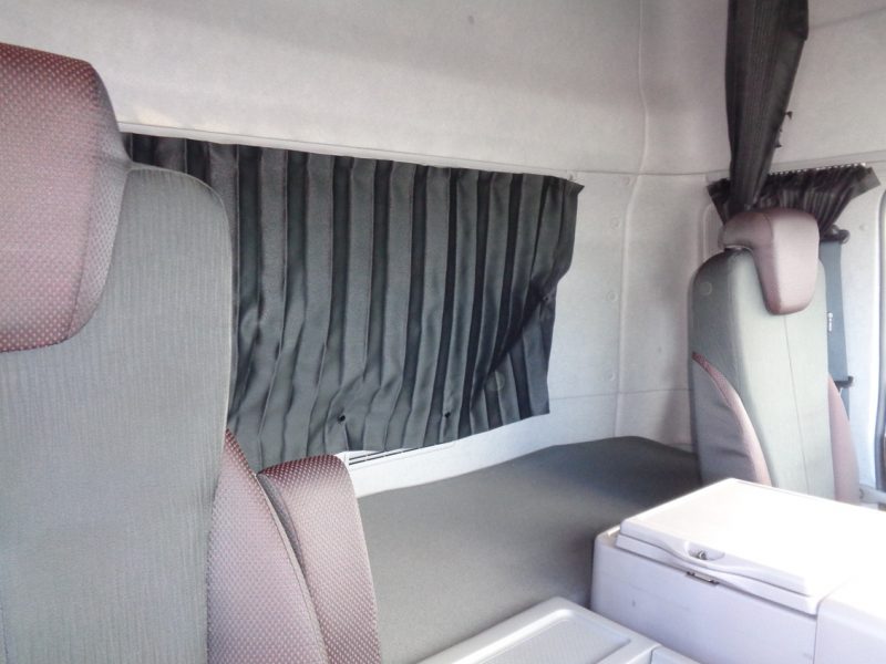 日産UD 大型トラック トラクタエアサスハイルーフ11.6ｔ 画像