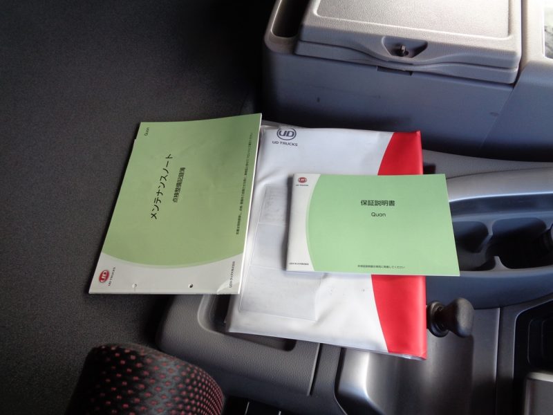 日産UD 大型トラック トラクタエアサスハイルーフ11.6ｔ 画像