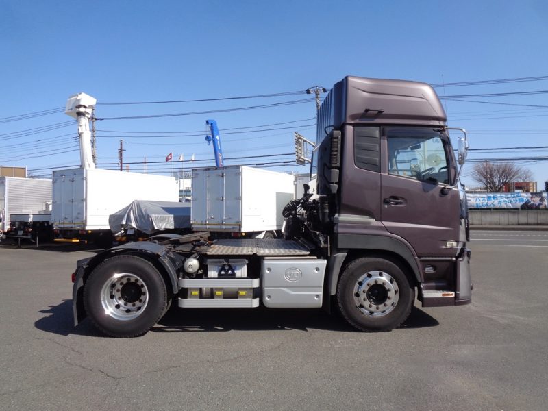 日産UD 大型トラック トラクタエアサスハイルーフ11.6ｔ 画像