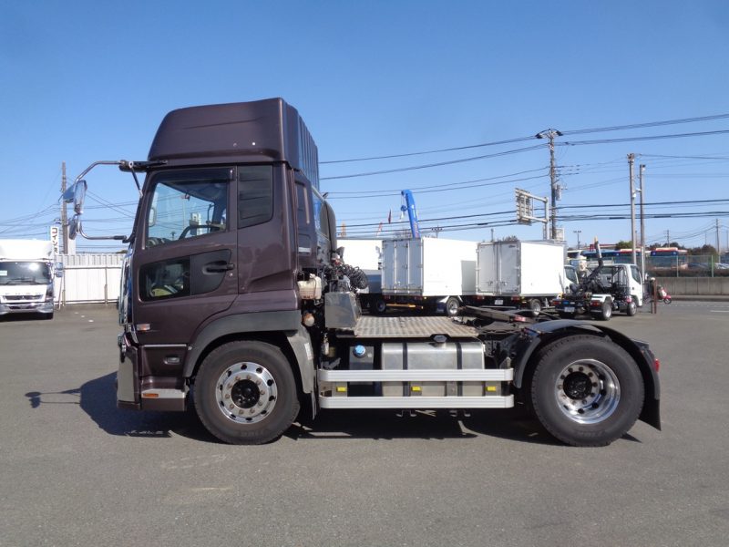日産UD 大型トラック トラクタエアサスハイルーフ11.6ｔ 画像